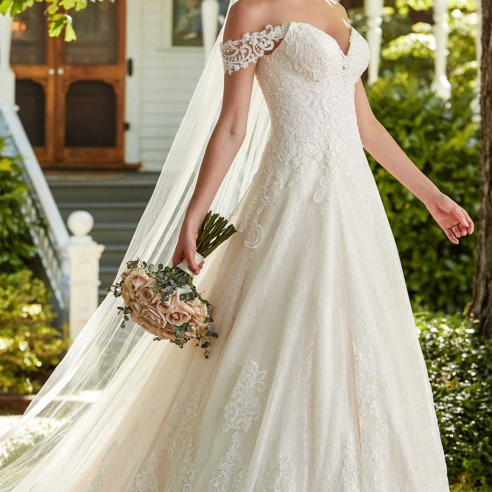 Martina Liana Elegant Off-the-Shoulder Wedding Gown